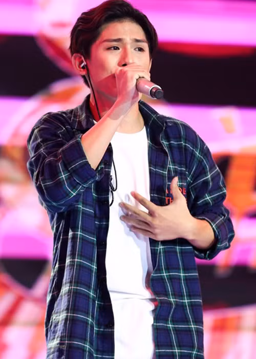 Thế Lân đã chinh phục cả bốn huấn luyện viên của Sing My Song bởi giọng hát cũng như khả năng sáng tác nhạc của mình. (Ảnh: An ninh thủ đô)