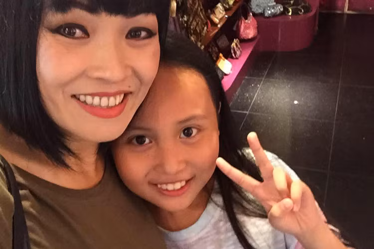 Con gái Phương Thanh tên thật là Bùi Hà Nghi Phương, tên thân mật là Gà. Năm nay cô nhóc đã lên 11 tuổi. (Ảnh: Facebook nhân vật) 