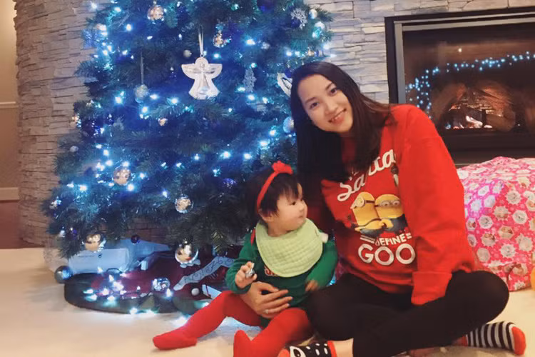 Khi biết mình đã có tin vui, Lam Trường đã bay sang Mỹ để chăm sóc vợ. Trước đó, cả hai từng dự tính sẽ sinh con khi Yến Phương hoàn thành khóa học ở xứ cờ hoa vào năm 2016. Ảnh: Facebook nhân vật)