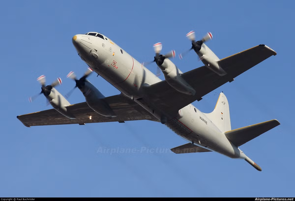 Theo giới phân tích, với máy bay săn ngầm P-3C Orion, khả năng tuần tra, giám sát bờ biển và tác chiến chống ngầm của Việt Nam sẽ được nâng lên một đẳng cấp mới. Với P-3C Orion, Việt Nam sẽ cơ bản hoàn thành mạng lưới tác chiến chống ngầm, giám sát biển từ ven biển tới biển xa.