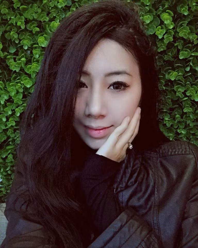 Giọng hát hay còn giúp Ngọc Anh thể hiện tốt bản thân trong công việc của một idol CcTalk. Ngọc Anh được khá nhiều fan mạng yêu mến, ủng hộ, chờ đón, căn giờ để online giao lưu, tán gẫu.