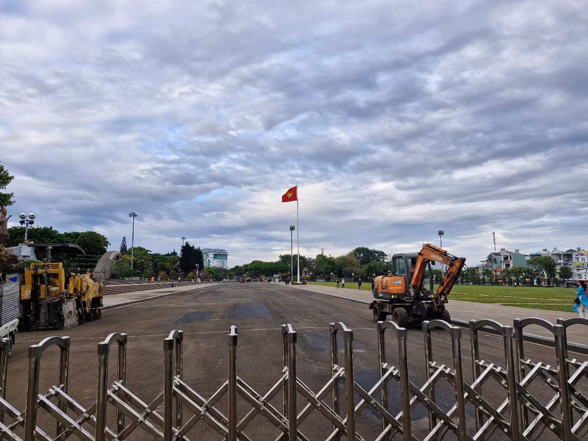Gia Lai: Thí điểm mở thông đường Trần Hưng Đạo Gia Lai: Thi diem mo thong duong Tran Hung Dao