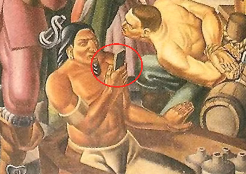 Khi phóng to, người ta phát hiện một chi tiết gây sốc: một người đàn ông bản địa dường như đang cầm điện thoại thông minh và có dáng như đang nghe máy hoặc chụp ảnh selfie. Chi tiết này lan truyền mạnh trên mạng xã hội, khiến nhiều người hài hước cho rằng người đàn ông đến từ tương lai hoặc là một "du hành thời gian". (Ảnh: Thanh niên Việt)
