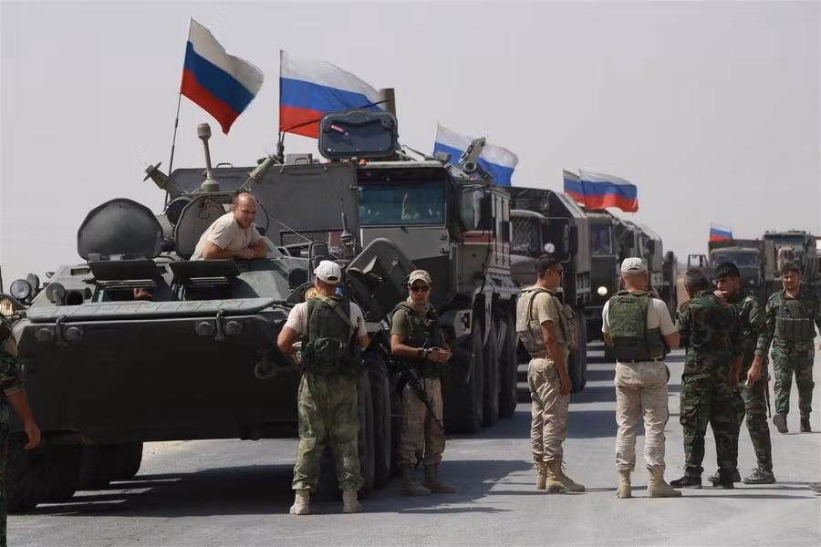 Tờ WSJ nói rõ: "Nguyên soái Haftar đang tìm cách củng cố vị thế của mình ở đất nước bị chia cắt, khi từ lâu ông ta đã yêu cầu các hệ thống phòng không từ Nga và yêu cầu này có thể sẽ được đáp ứng".