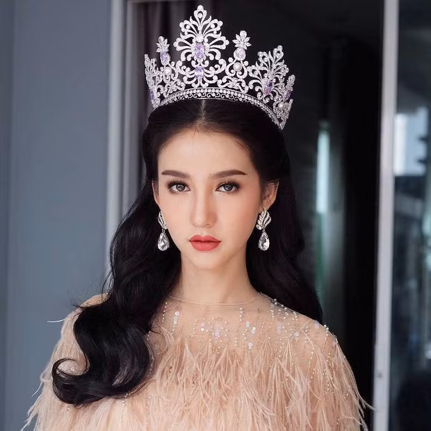 Su that day nuoc mat cua HH chuyen gioi dep nhat Thai Lan-Hinh-3