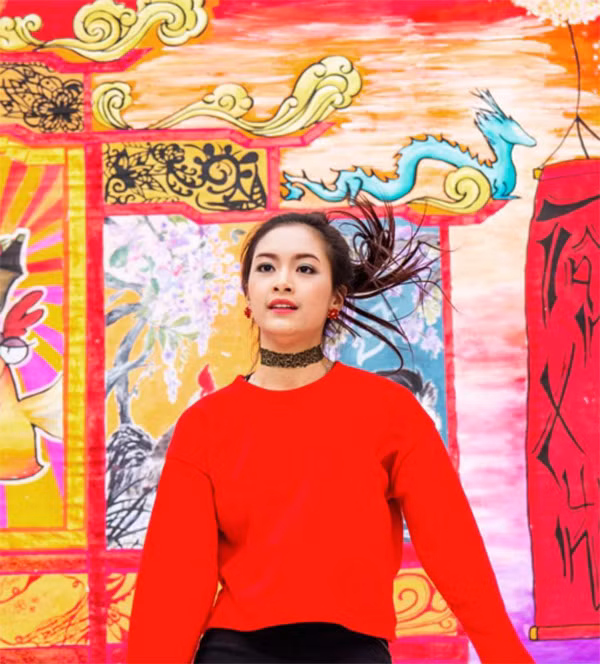 Tố Anh chia sẻ: 'Mình rất bất ngờ khi nhận được sự quan tâm của các bạn vì trước giờ mình là nữ sinh rất bình thường, không có gì nổi bật. Việc lượng follow tăng bất thường, thật sự mình thấy chưa quen lắm nhưng cũng cảm ơn tất cả mọi người đã dành cho mình sự ưu ái đó'.