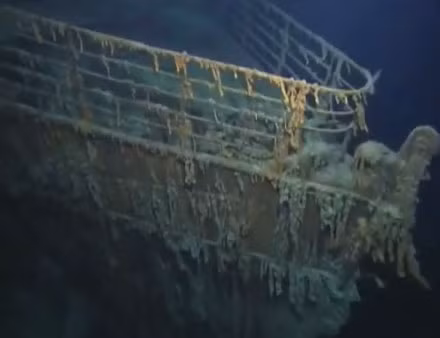 Phải mất đến 33 năm cơ quan chức năng mới tìm thấy xác tàu Titanic.
