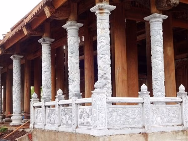 Một góc nhà thờ chính đã hoàn thiện.