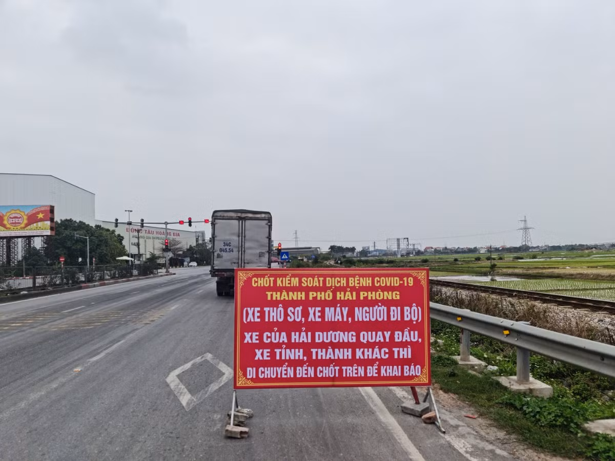 Hai Phong “chan” QL5, Hai Duong “keu cuu” Bo GTVT