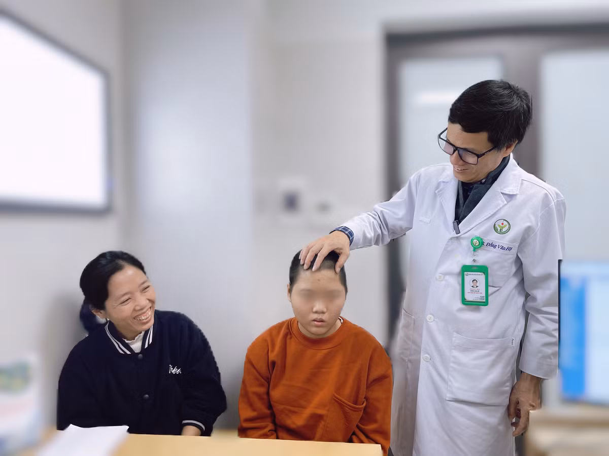 Thieu nu mac u nao hiem gap do hoi chung di truyen