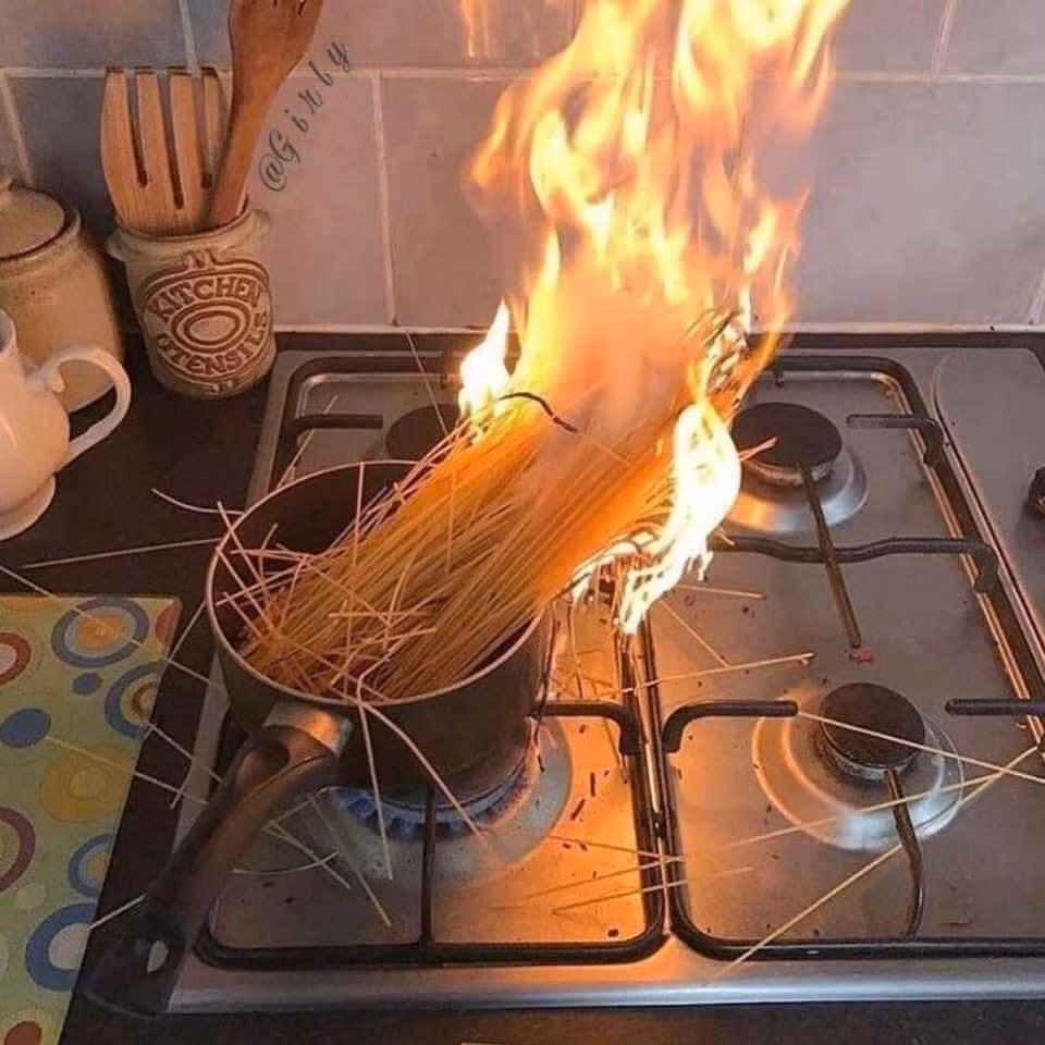 "Lửa hận thù đốt cháy ký ức hai ta".