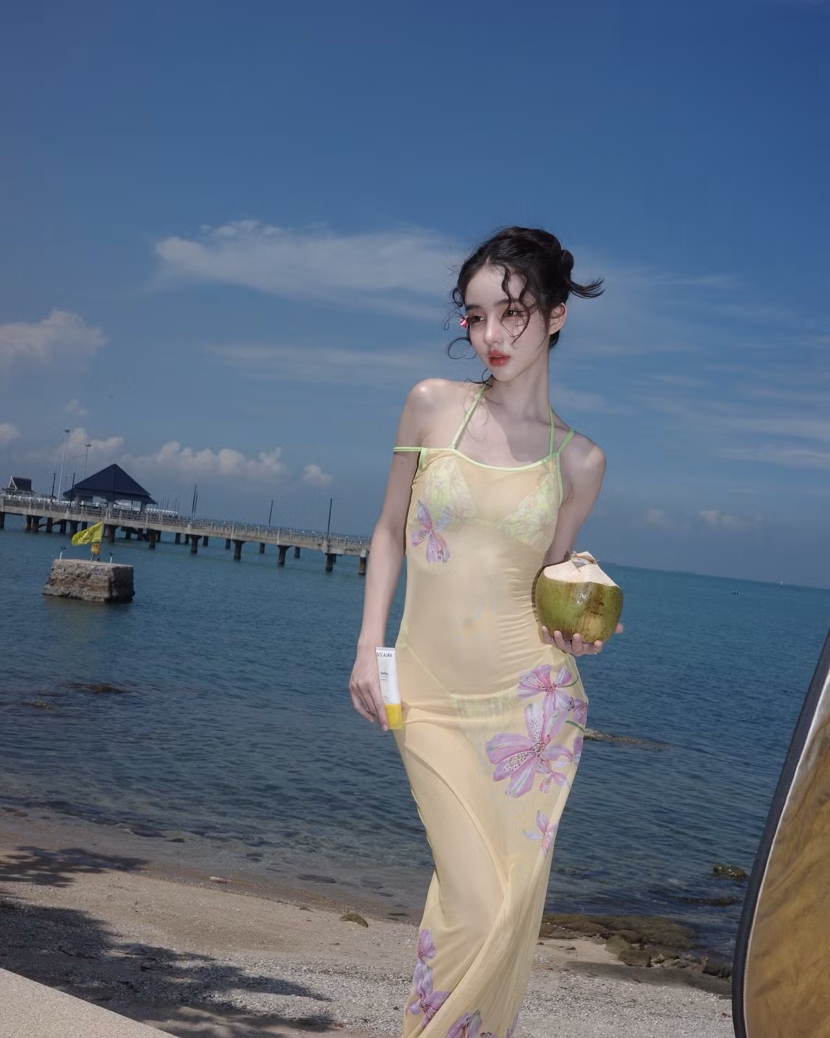 Cô nàng được ví như ví như "quốc bảo nhan sắc" của Thái Lan.