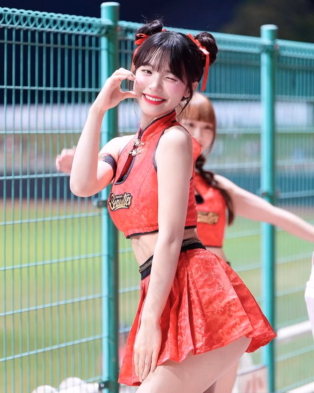 Nu than co vu Han Quoc xinh ngat ngay trong loat vay sieu ngan
