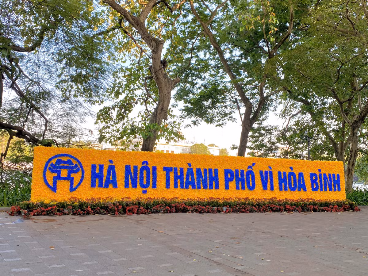 Ngày 06/10 tới đây, lễ Khai mạc "Ngày hội Văn hóa vì Hòa bình" kỷ niệm 70 năm Ngày Giải phóng Thủ đô và kỷ niệm 25 năm Hà Nội được vinh danh Thành phố vì hòa bình sẽ được diễn ra.