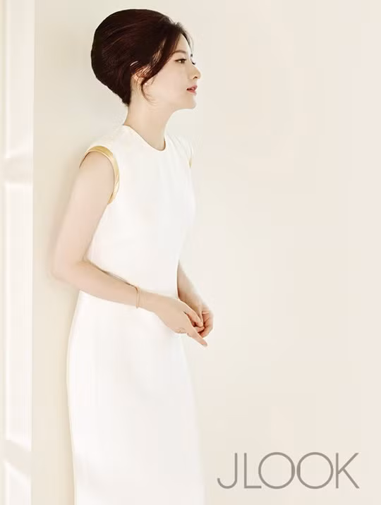 Vo chong Lee Young Ae dua hai con sinh doi di choi-Hinh-6