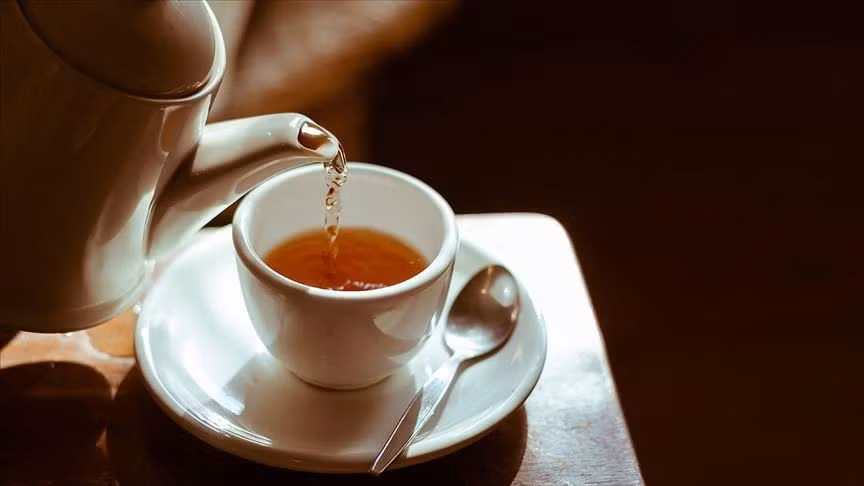 Nga đứng thứ 5 trên thế giới về lượng tiêu thụ trà. Loại đồ uống này phổ biến ở Nga từ thế kỷ 17.