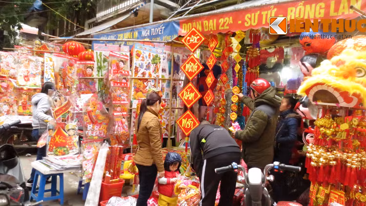 Vang ma ong Cong ong Tao meo mat cho khach-Hinh-2