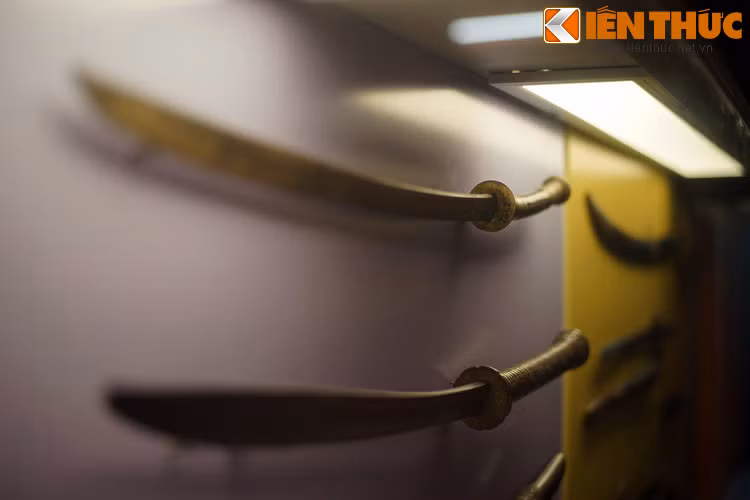 Bị đánh tơi bời, quân Xiêm cuống cuồng tháo chạy về nước và đã "đánh rơi" rất nhiều vũ khí trên đất Việt. Kẻ từ đó đến nay, nhiều vũ khí Xiêm được phát hiện trong tình trạng còn khá nguyên vẹn...