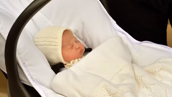 Do thuộc cung Kim Ngưu, tiểu Công chúa Charlotte Elizabeth Diana được dự đoán sẽ là người có tính cách mạnh mẽ, chân thành, đáng tin cậy nhất và vô cùng tỉ mỉ.