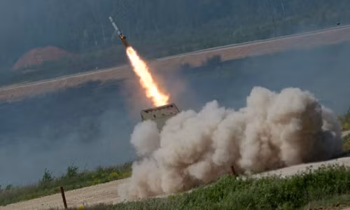 Pháo phản lực hạng nặng TOS-1A "phun lửa" - một trong những vũ khí hiện đại nhất Quân đội Nga.