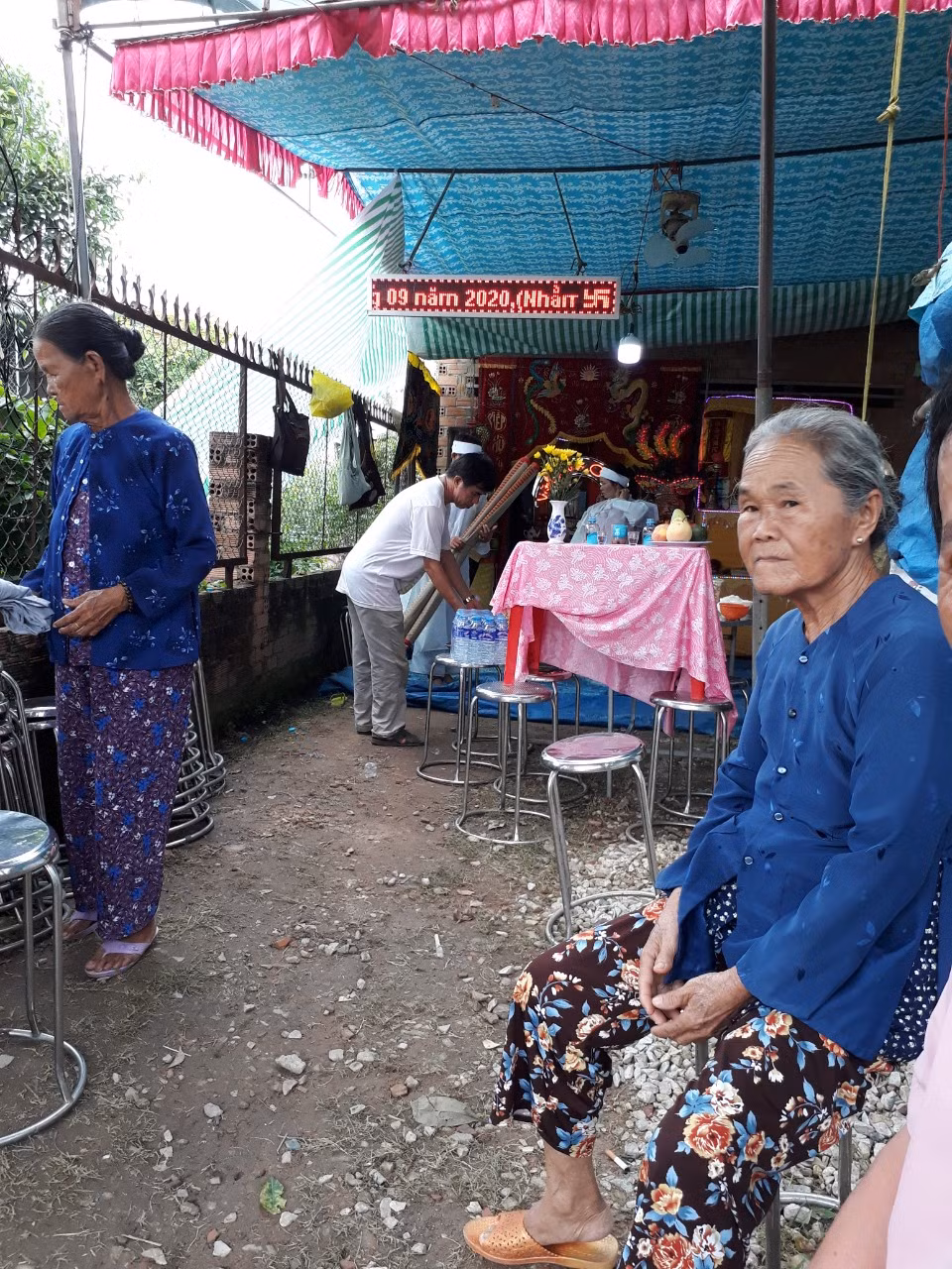 Dau long con trai bao hanh lam me ruot tu vong-Hinh-2