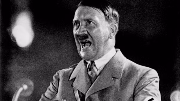 Một số sử gia cho rằng Hitler đã có một người con trai với người phụ nữ Pháp có tên Charlotte Lobjoie (16 tuổi) khi trùm phát xít tham gia Chiến tranh thế giới 1. Jean-Marie Loret được cho là con trai của Hitler đã qua đời năm 1985. Điều đặc biệt là hai cha con Hitler chưa bao giờ gặp nhau cũng như Hitler không biết việc bản thân có con.