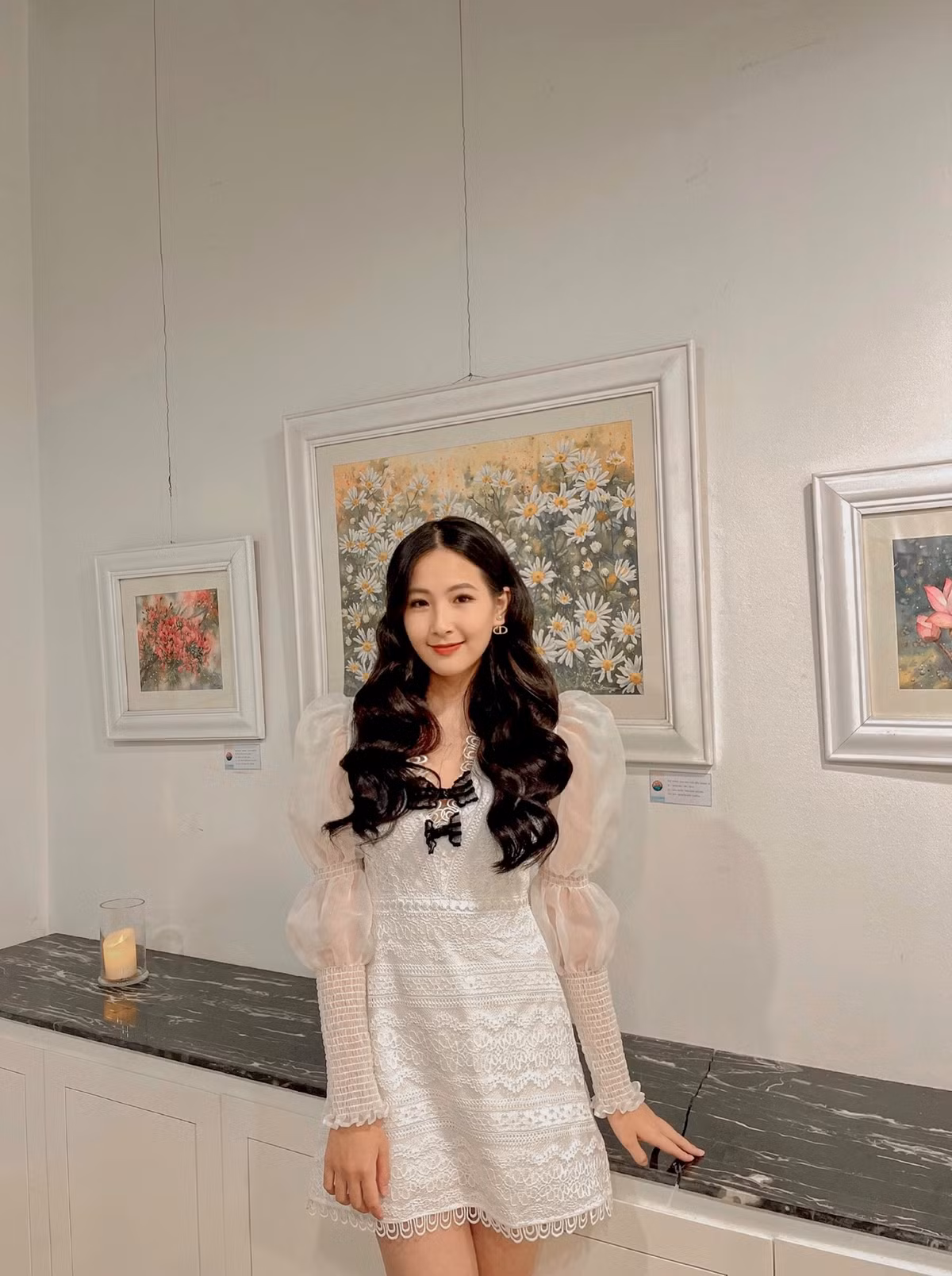 Nàng hot girl 9x khiến nhiều người ngưỡng mộ không chỉ bởi nhan sắc ngọt ngào mà còn thành tích học tập nổi bật.