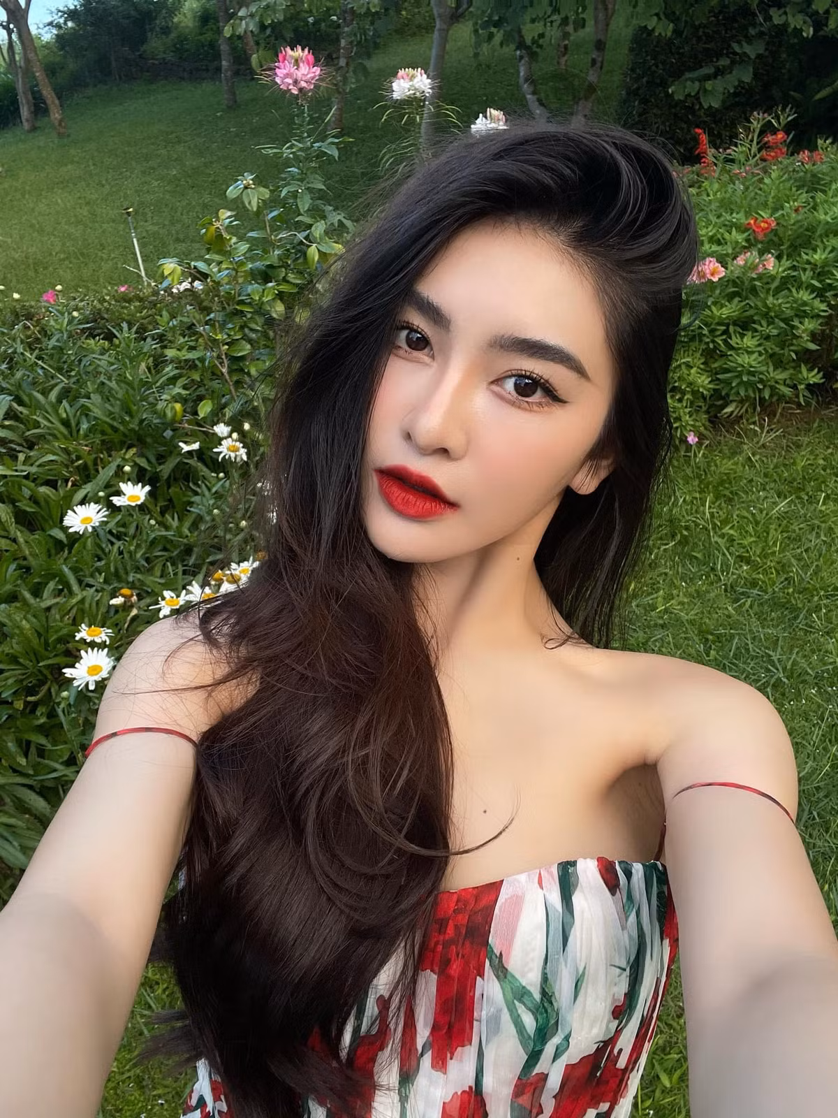 Nàng KOL 20 tuổi từng tự tin khẳng định thu nhập của cô là 50 triệu đồng/tháng.