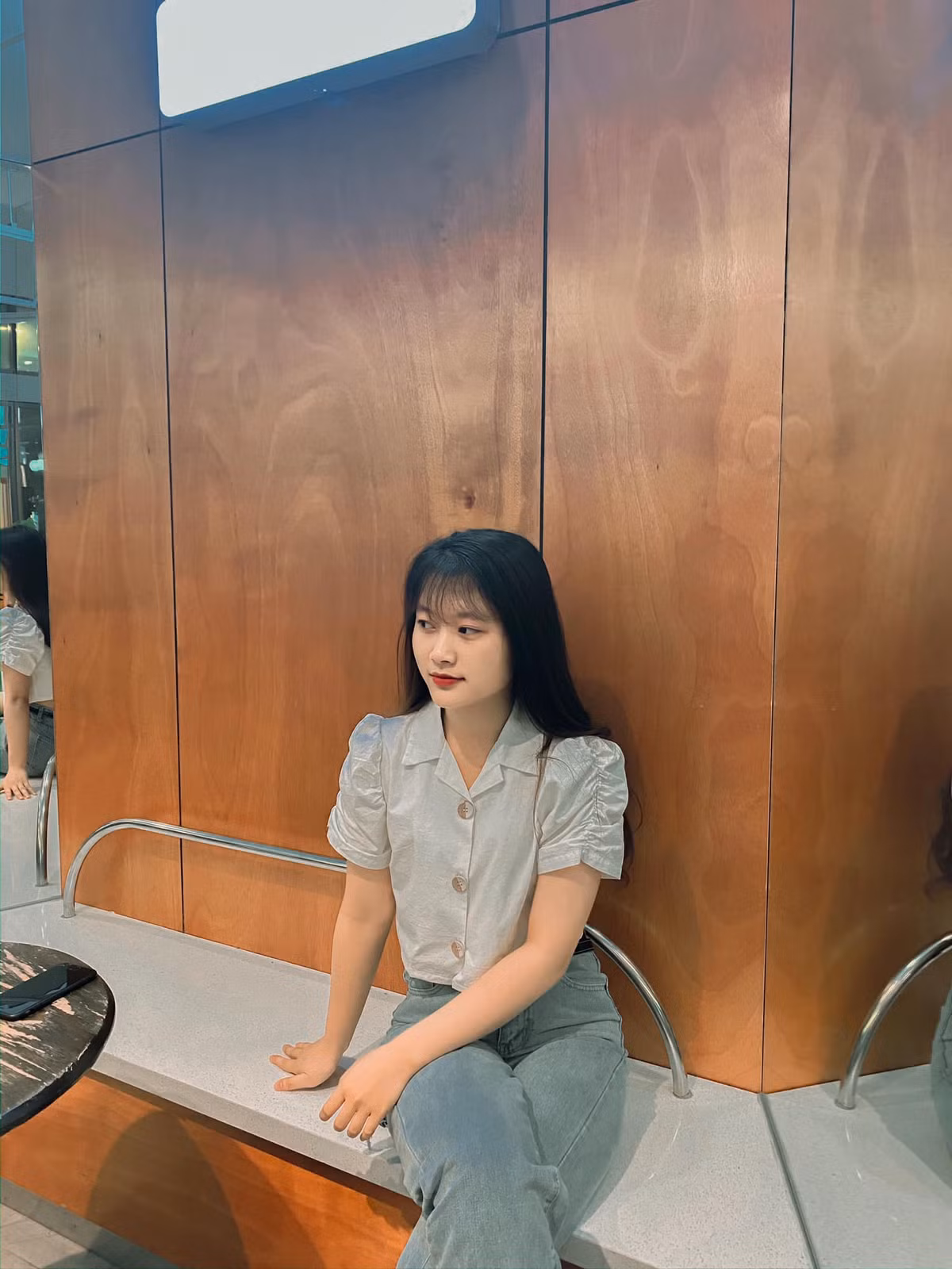 Trở thành sinh viên của một trường Đại học danh tiếng, nữ sinh xinh đẹp này có cuộc sống thay đổi khá nhiều, cô ngày càng trưởng thành và chững chạc hơn.