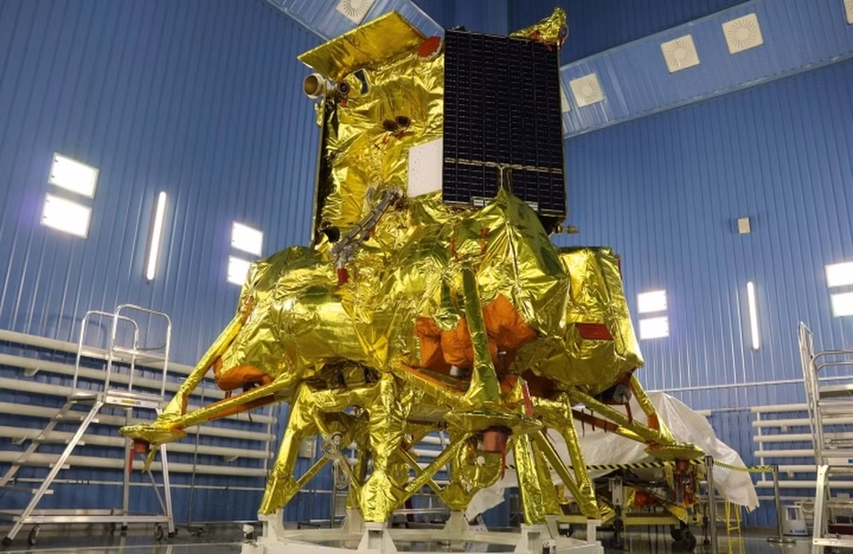 Roscosmos cho hay trục trặc ở thiết bị đo vận tốc góc BIUS-L của tàu Luna-25 làm cản trở việc tắt hệ thống đẩy.