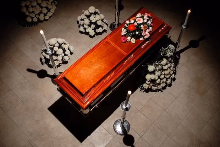 Bố mẹ của Callum vừa khóc vừa vui mừng vì biết con trai còn sống. Anh cũng được họ nói về việc chị gái đã làm. Ngay cuối tuần đó, anh trở về nhà để gặp bố mẹ và nói rõ mọi việc.