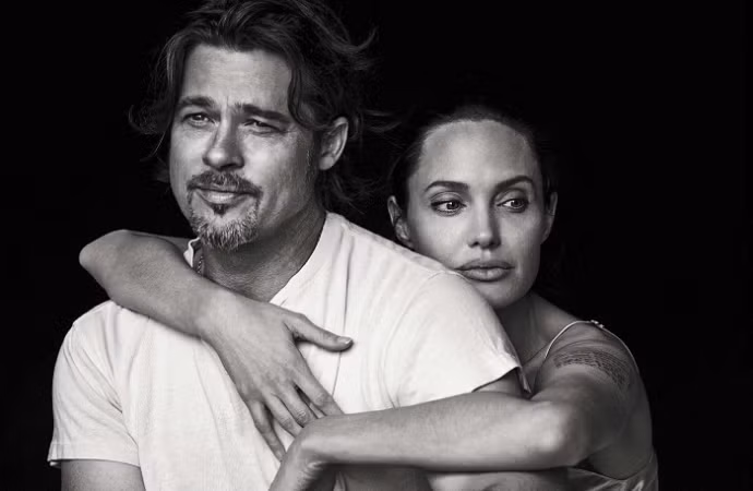 Trong chuyến du lịch tới Côn Đảo năm 2011 gia đình Angelina Jolie - Brad Pitt đã thưởng thức bữa trưa tại một nhà hàng truyền thống ở TP. HCM.