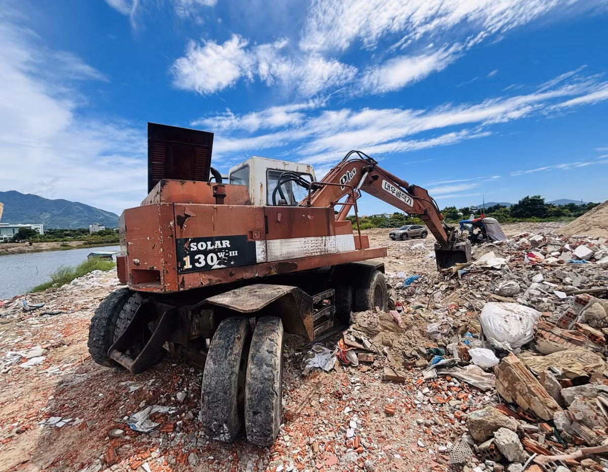 Da Nang: Khoi to doi tuong do chat thai khong dung noi quy dinh