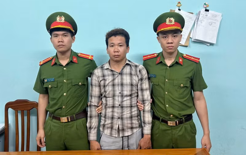 Vao bai vang Quang Nam de tranh truy tim cua Cong an Son La