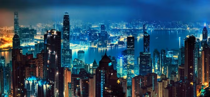 Đặc khu Hong Kong được Anh trao trả cho Trung Quốc năm 1997. Tuy nhiên, Hong Kong có hệ thống kinh tế và chính trị độc lập với Trung Quốc. Ảnh: BF.