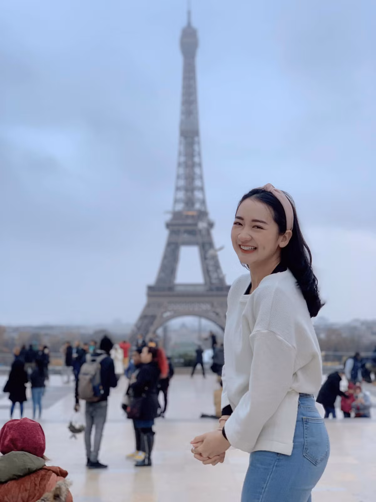 Đối với người tập tạ, việc cân đo đong đếm lượng chất đạm nạp vào cơ thể là rất quan trọng. Ngoài ra, cô còn phải bổ sung thêm thực phẩm bổ sung như dầu cá, các loại vitamin để hỗ trợ làn da không bị nhão khi sụt kí.