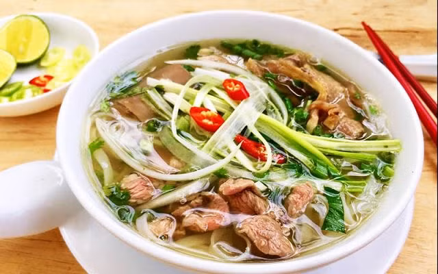 Mua dich, hoc cach tu nau pho bo tai nha ngon nhu nha hang