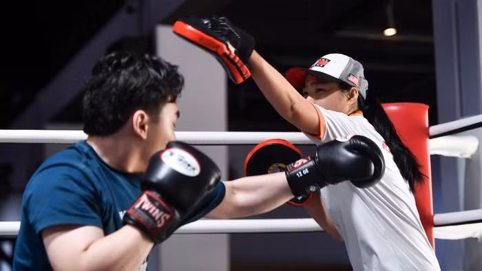 Nữ trọng tài boxing đầu tiên của Việt Nam - Hình 2 Nu trong tai boxing dau tien cua Viet Nam-Hinh-2