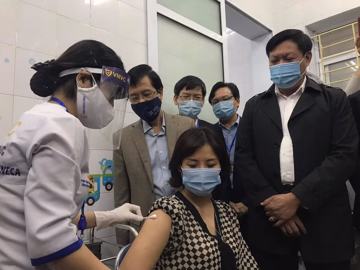 Hom nay o Ha Noi, Hai Duong, TP HCM, ai duoc tiem vac-xin phong COVID-19?-Hinh-3
