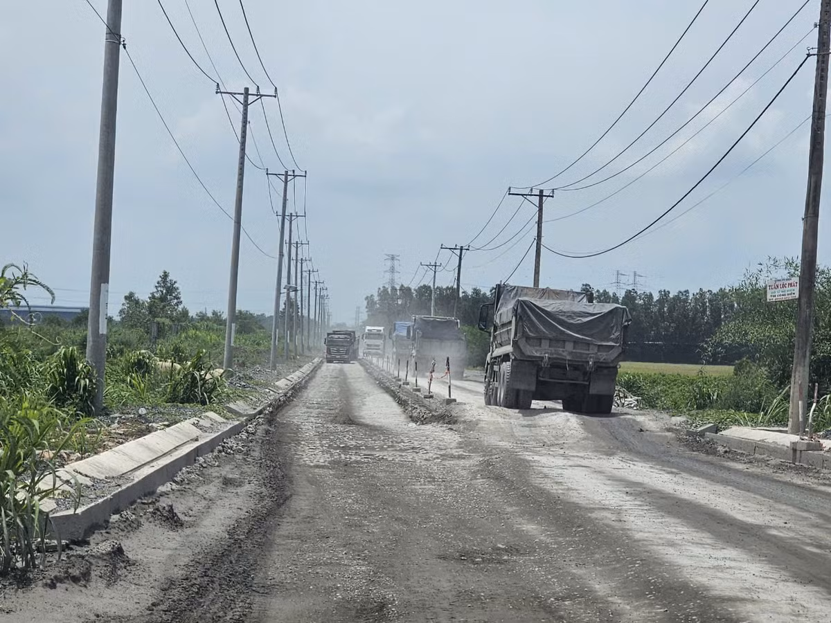 Dự án có tổng chiều dài sau điều chỉnh 3.172,57km, bắt đầu từ Giao Đoàn Văn Cự tại lý trình Km2+100 đến điểm cuối giao đường vành đai TP Biên Hòa. Ảnh HĐ