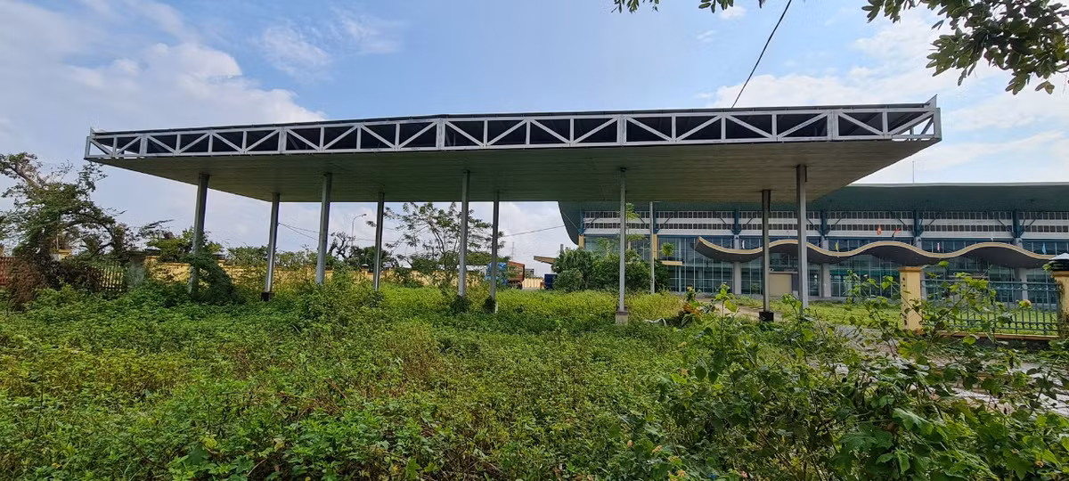 VietinBank vừa công bố bán tài sản nợ vay đối với Bến xe khách liên tỉnh Đức Long Đà Nẵng (thường gọi Bến xe phía Nam Đà Nẵng) của Công ty CP Tập đoàn Đức Long Gia Lai (DLG).