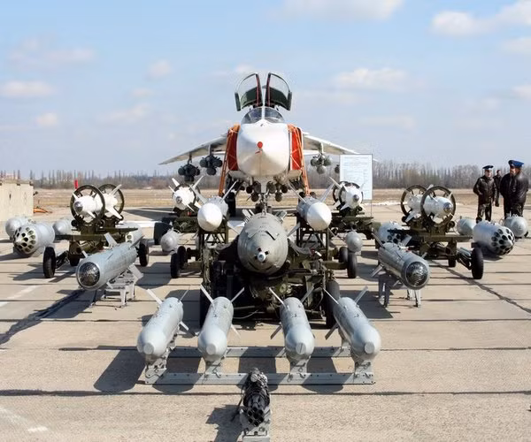 nga ban cuong kich su-24 cho argentina anh chet khiep hinh anh