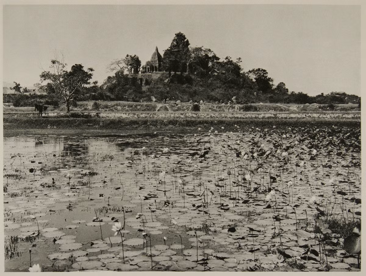 Quần thể tháp Chăm Po Nagar bên sông Cái ở Nha Trang, Khánh Hòa. Ảnh: Flickr.com.