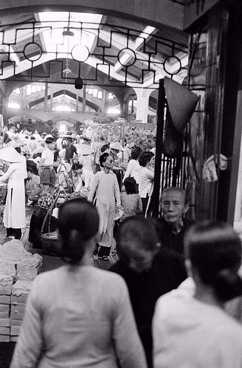 Bên trong chợ Bến Thành. Ảnh: Getty.