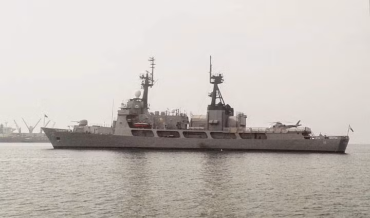 Về cơ bản, hai tàu được Philippines mang đi tập trận chung ASEAN đều có trọng tài 3250 tấn, sử dụng động cơ diesel công suất 36.000 mã lực, tốc độ tối đa 54 km/h và được trang bị các loại vũ khí bao gồm hải pháo 76mm, pháo tự động 25mm và bốn súng máy 12,7mm. Nguồn ảnh: Commons.