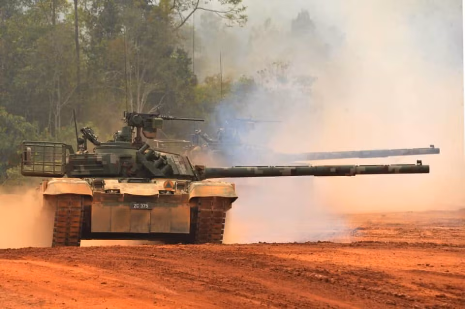 Loại xe tăng chủ lực này được Ba Lan thiết kế dựa trên khung gầm của xe tăng T-72M1 do Liên Xô sản xuất trong quá khứ. Nguồn ảnh: Tentera Darat Malaysia.