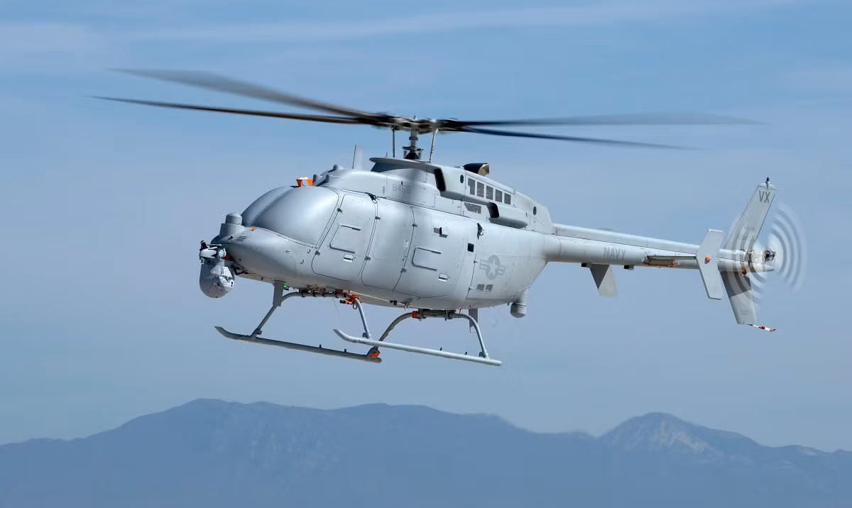 Loại vũ khí thứ hai được trang bị trên tàu USS Gabrielle Giffords mới đây là các máy bay trực thăng không người lái Northrop Grumman MQ-8C Fire Scout. Nguồn ảnh: Forces.