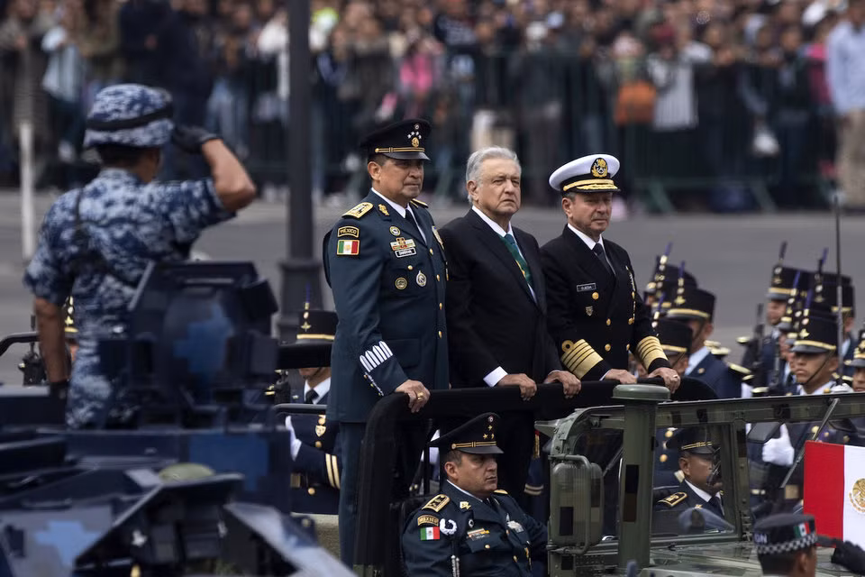 Cuộc diễu binh năm nay của Quân đội Mexico cũng là lần đầu tiên Tổng thống Andres Manuel Lopez Obrador tham gia. Vị tổng thống này của Mexico chỉ vừa nhận chức hồi tháng 12/2018 vừa rồi sau khi thắng cử. Nguồn ảnh: BI.