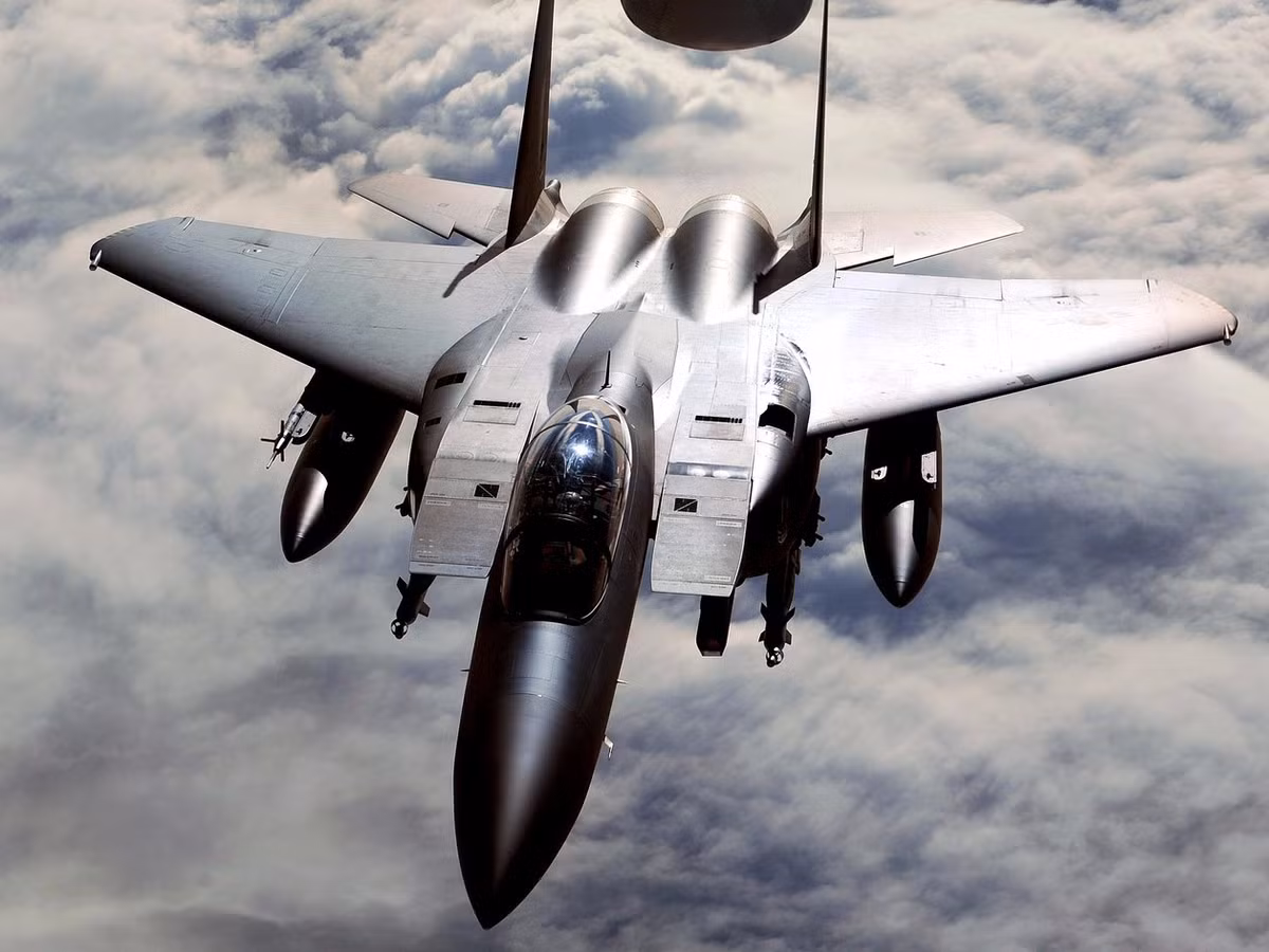 Trước khi chiến đấu cơ F-15 được đưa vào sản xuất hàng loạt, không quân Mỹ đã nhận thấy khả năng vượt trội của loại tiêm kích này trên lý thuyết và muốn chứng tỏ điều này cho cả thế giới. Nguồn ảnh: BI.