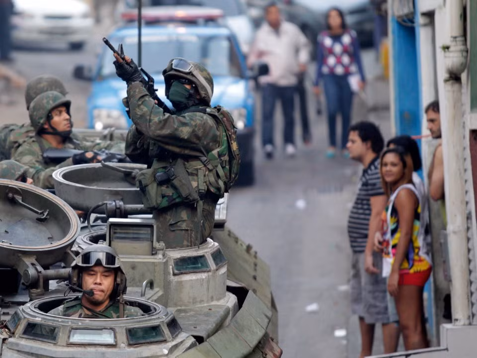 Đứng ở vị trí tiếp theo là Brazil - quốc gia có quân đội thường tham gia nhiệm vụ... chống ma tuý này có khoảng 1,6 triệu lính (bao gồm cả dự bị) và ngân sách quốc phòng mỗi năm vào khoảng 29 tỷ USD. Nguồn ảnh: BI.